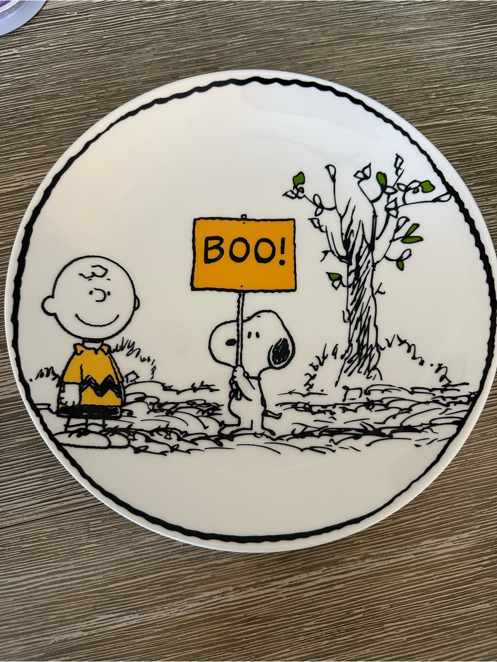 ThreePeanuts Snoopy & Charlie Brown 'Boo’ Plates - White & Yellow